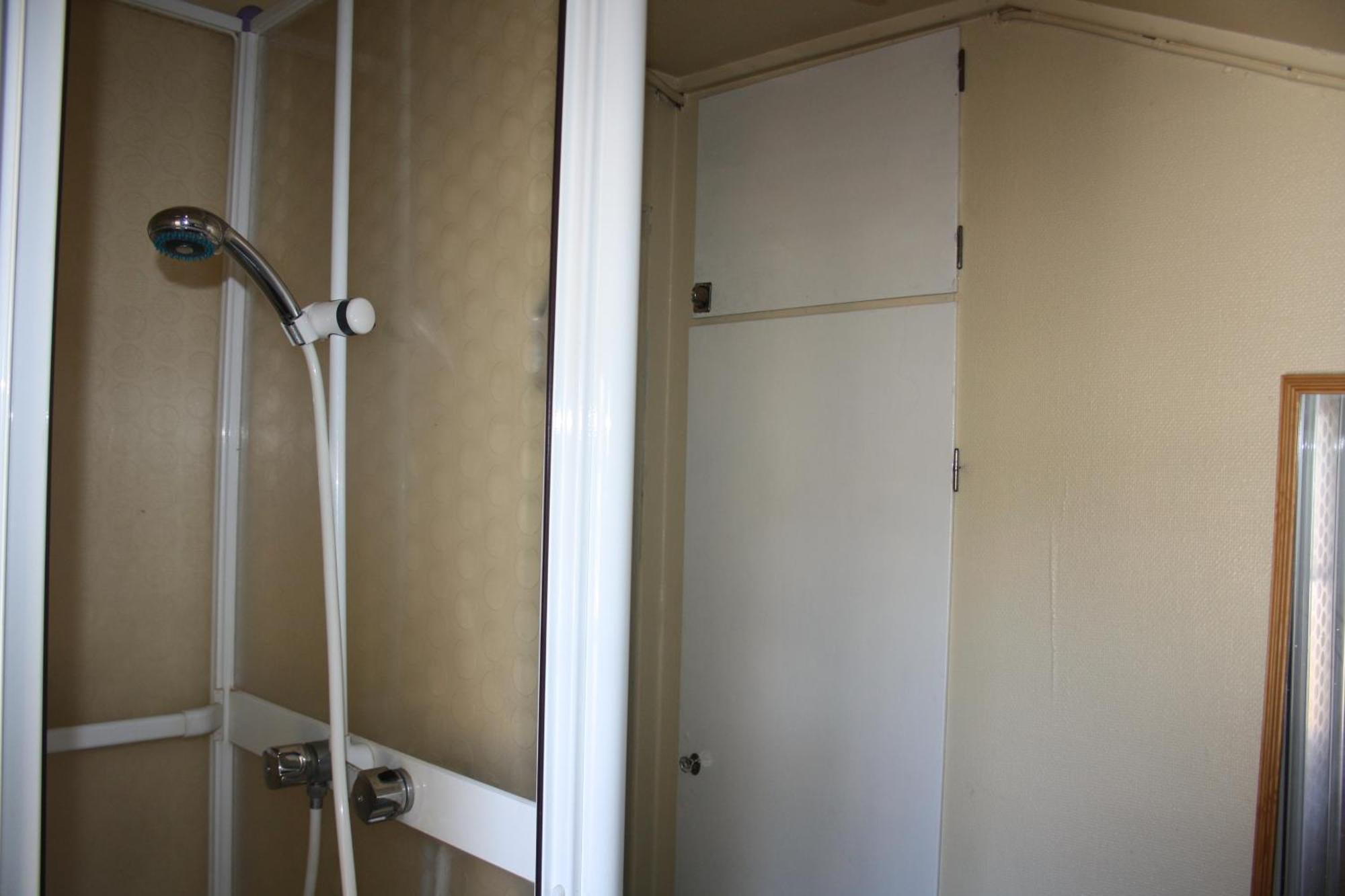 Ferienwohnung Tyforsgarden Mjolnartorpet Zimmer foto